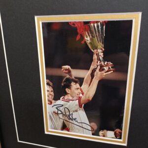 BRYAN ROBSON SIGNED PICTURE scaled