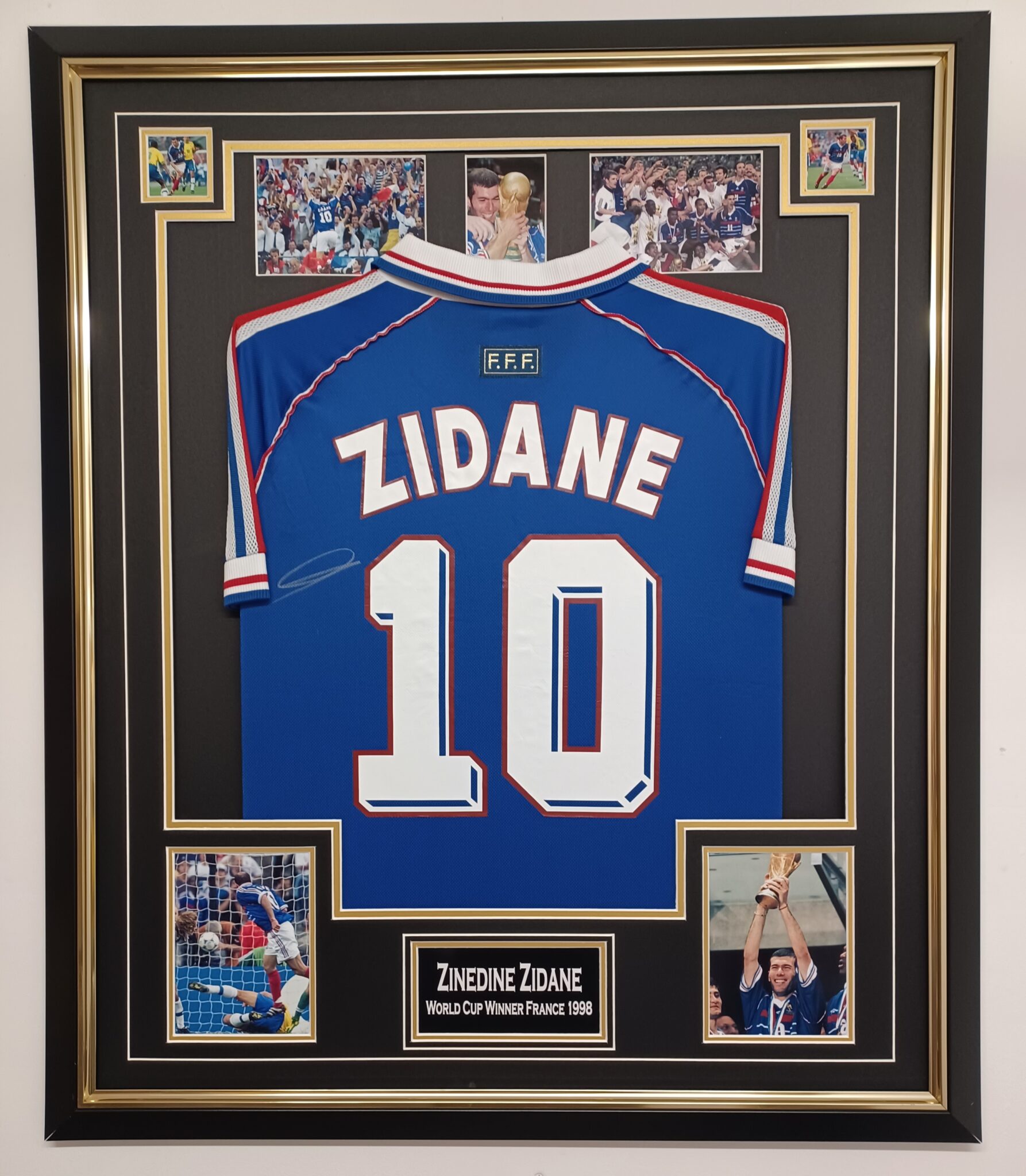 Signed Memorabilia Shop | 100% Authentic Memorabilia