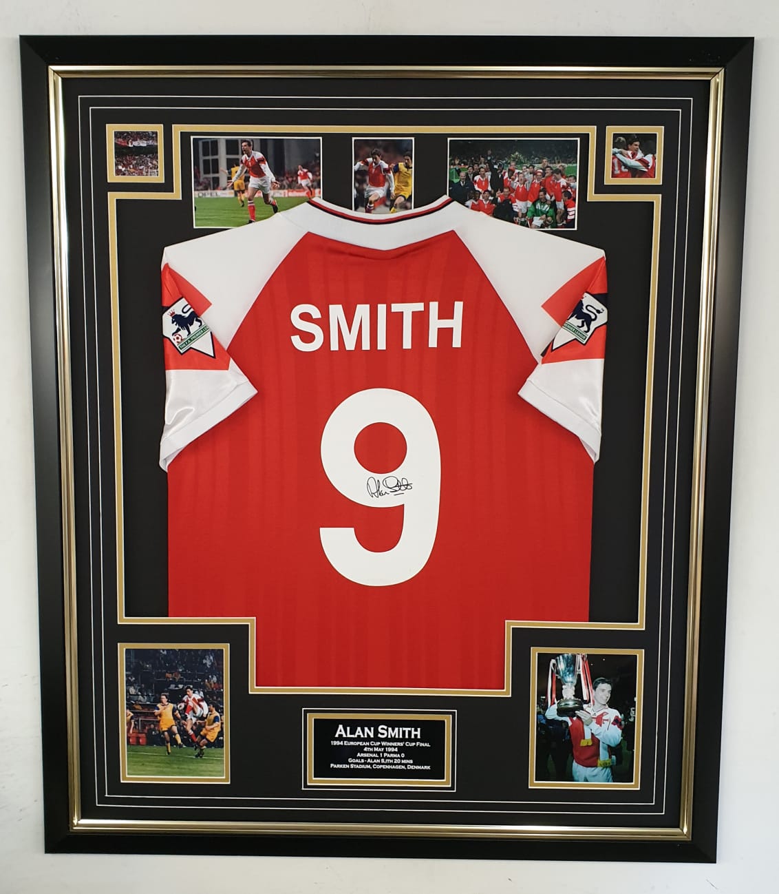 ARSENAL SIGNED ALAN SMITH SIGNED JERSEY