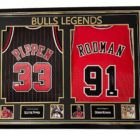 PIPPEN SIGNED JERSEY (2)