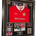 DAVID BECKHAM SIGNED PICTURE WITH UNITED JERSEY