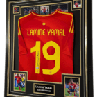 framed lamine yamal beckett authenticated