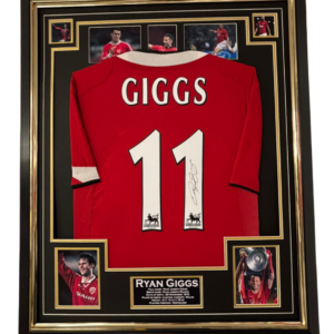 Ryan Giggs of Manchester United Signed Shirt