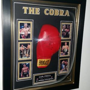 CARL FROCH SIGNED BOXING GLOVE