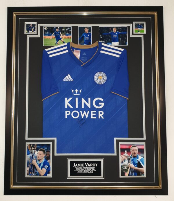 Jamie Vardy of Leicester City Signed Shirt